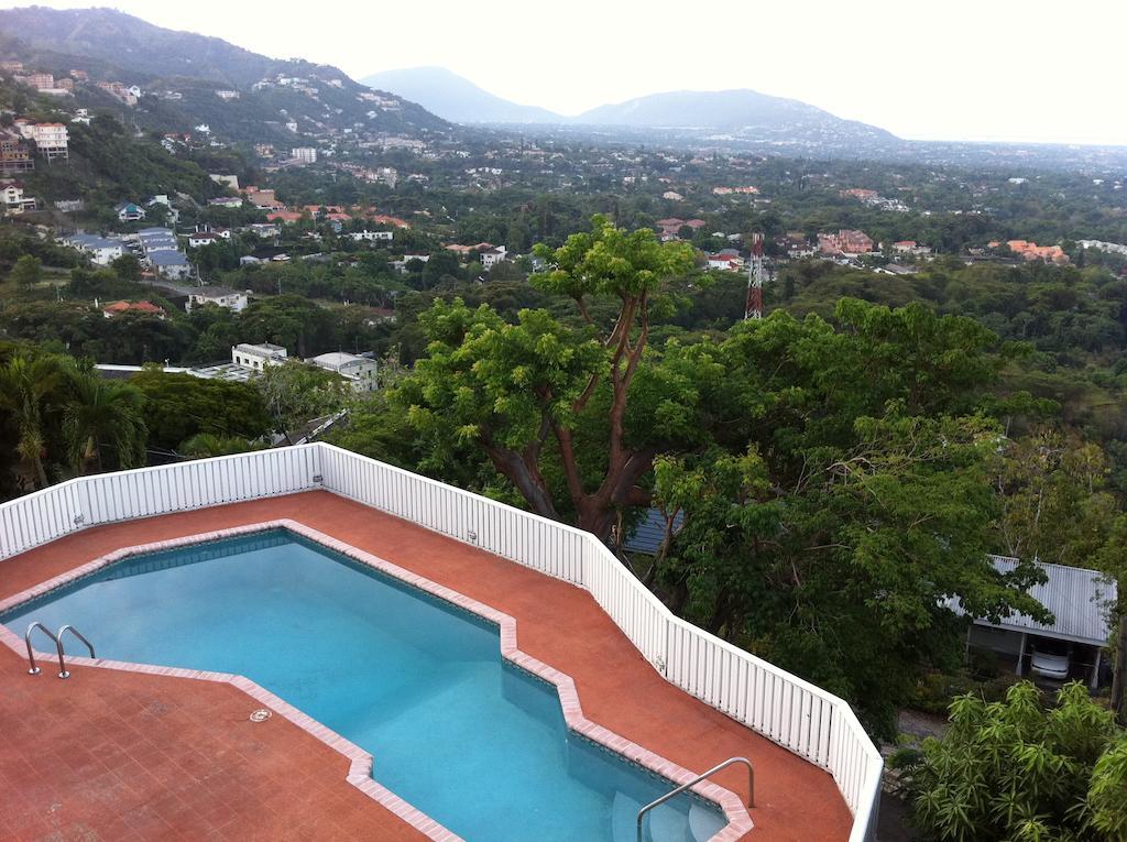 Hill Top Kingston Jamaica Экстерьер фото