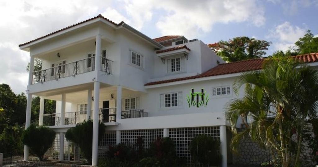 Hill Top Kingston Jamaica Экстерьер фото